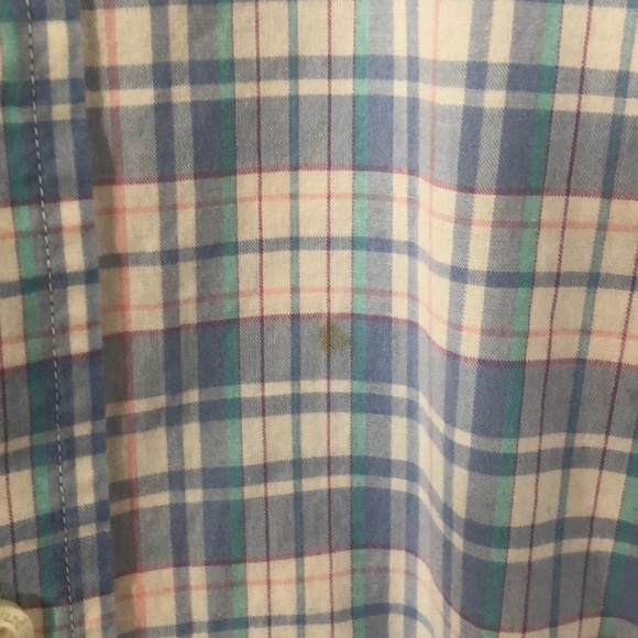 Vineyard Vines button down - Picture 4 of 6